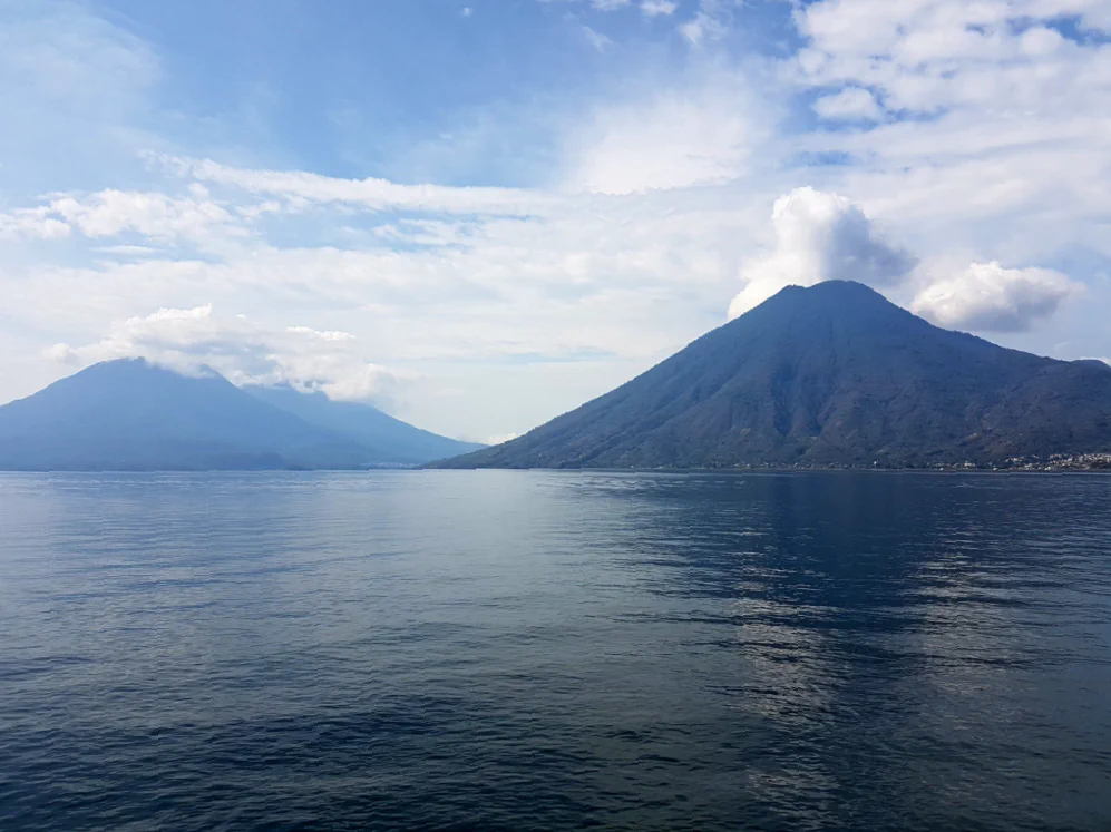 Blick von San Marcos auf die Vulkane Tolimán und San Pedro