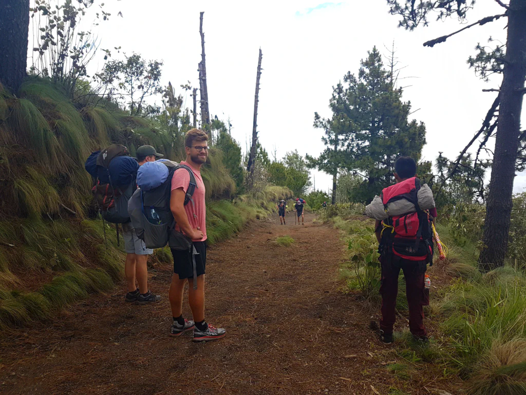 Pause mit Blick auf die Wolken