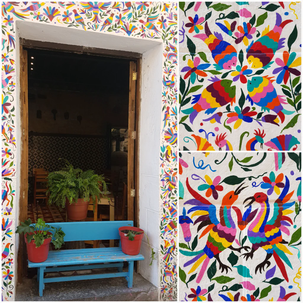 Bunte Keramik aus Puebla