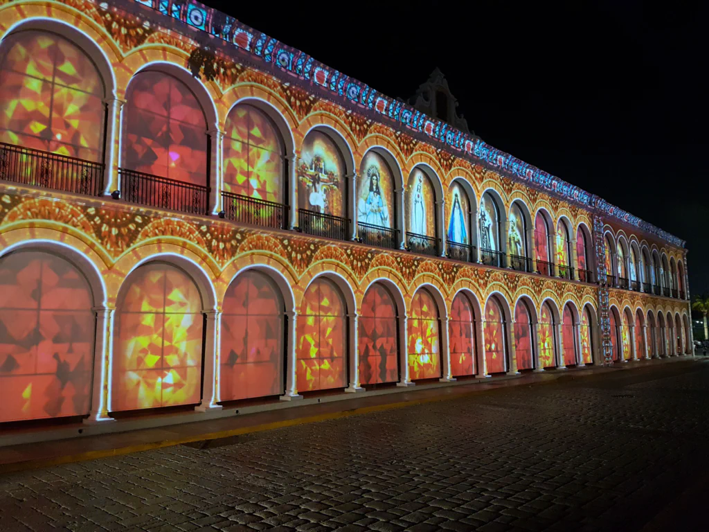Light and Sound Show am Palacio Centro Cultural