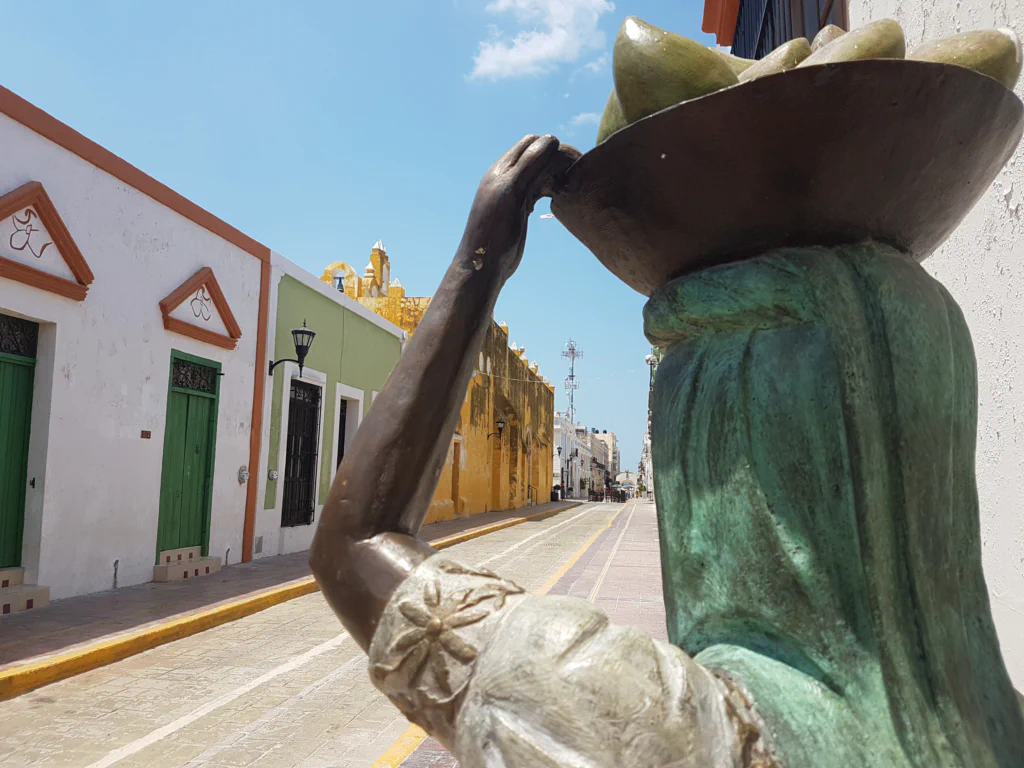 Pastellfarbene Häuserreihe