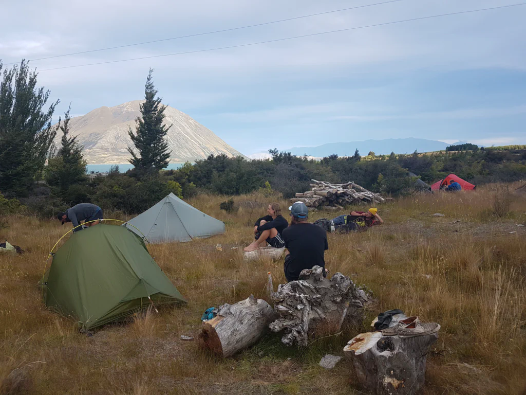 Viele Zelte auf dem Campingplatz