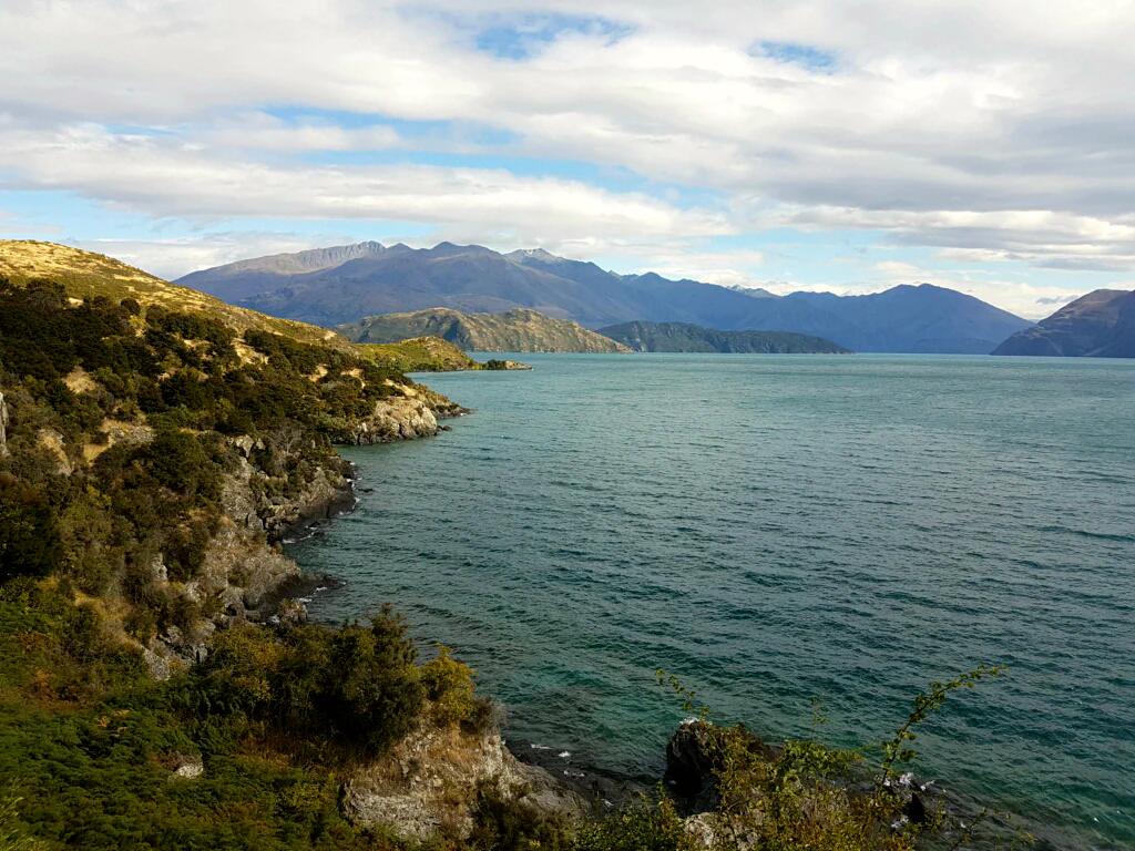 Am Lake Wanaka entlang